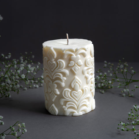 Embossed Pillar - Dainty